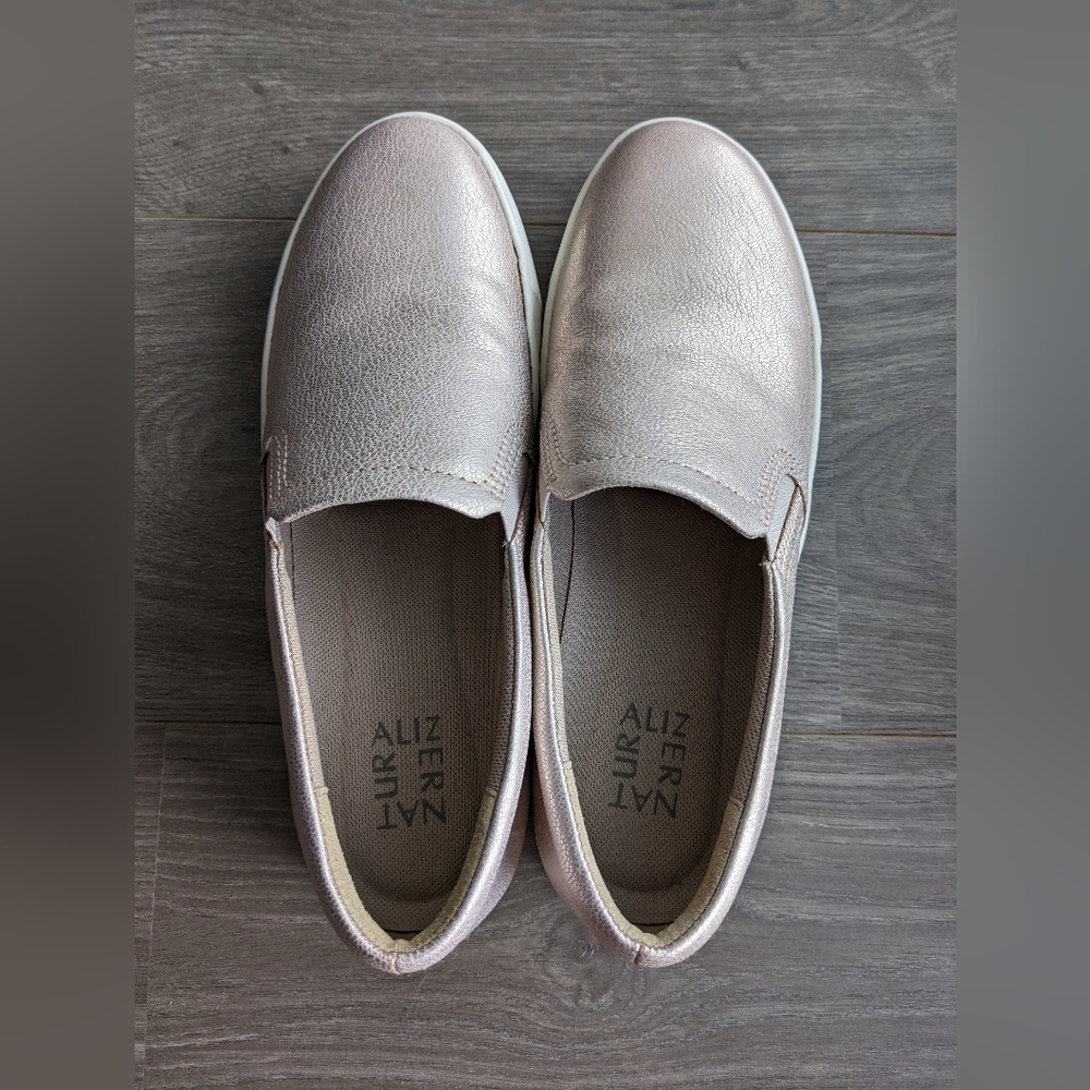 Naturalizer Marianne Slip-On Sneakers 9 Wide